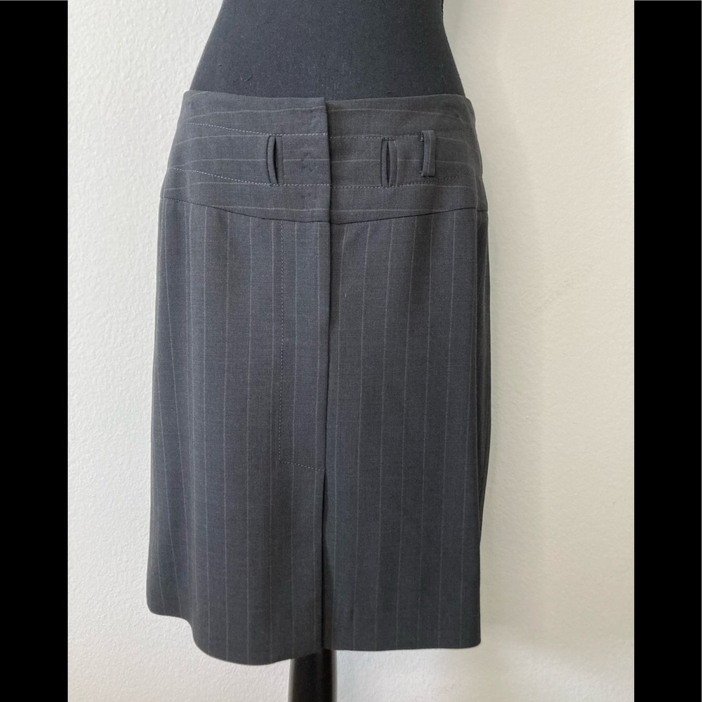 D&G striped grey pencil skirt.